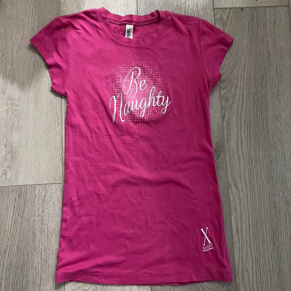 bella y2k bimbo 2000s sexy fitted pink mcbling short sleeve tee